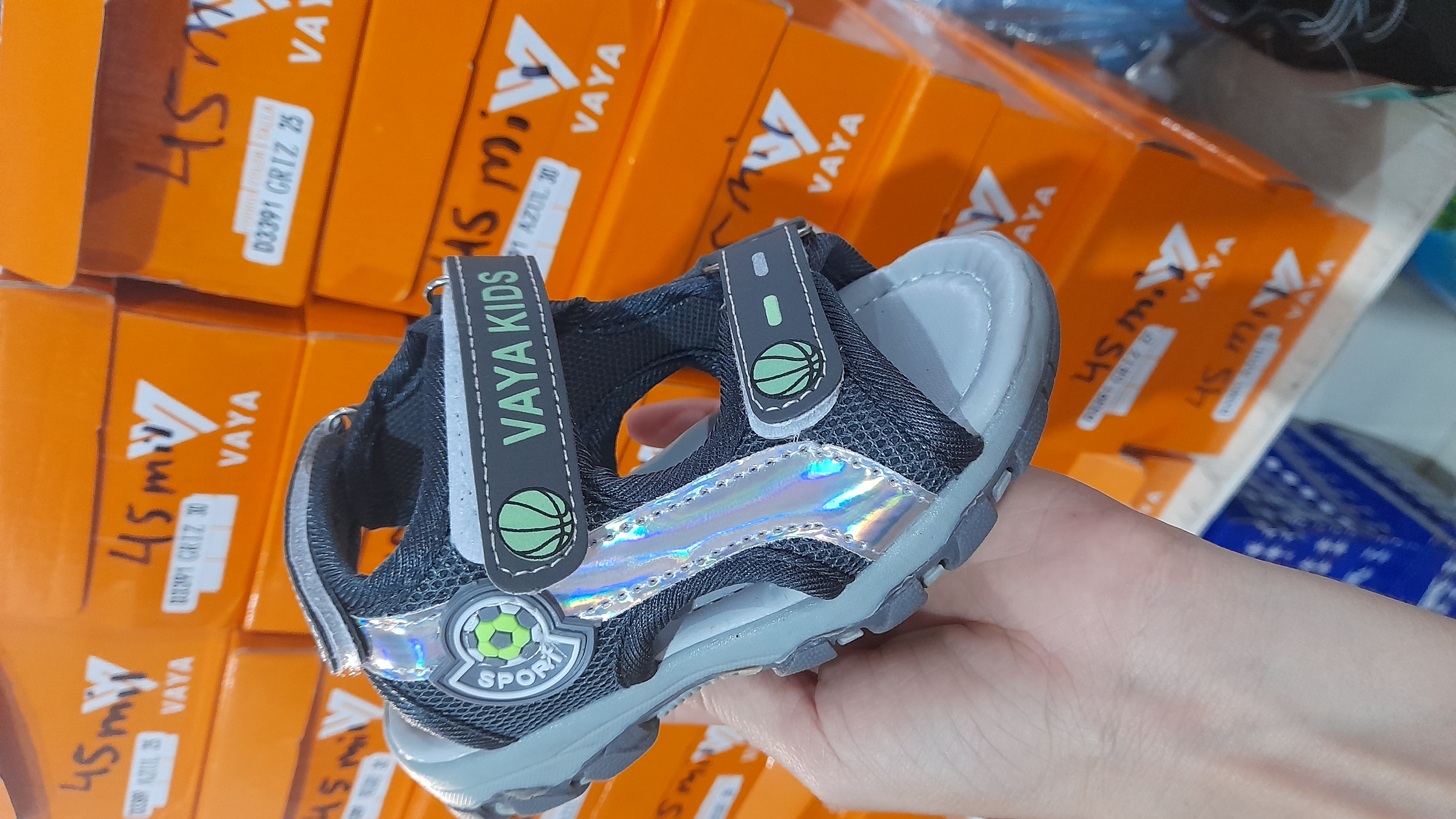 Sandalias para nene