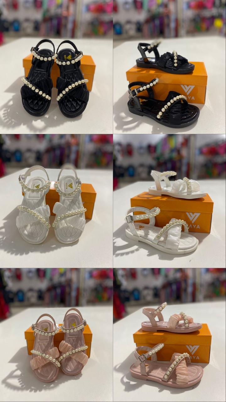 Sandalias para criatura 