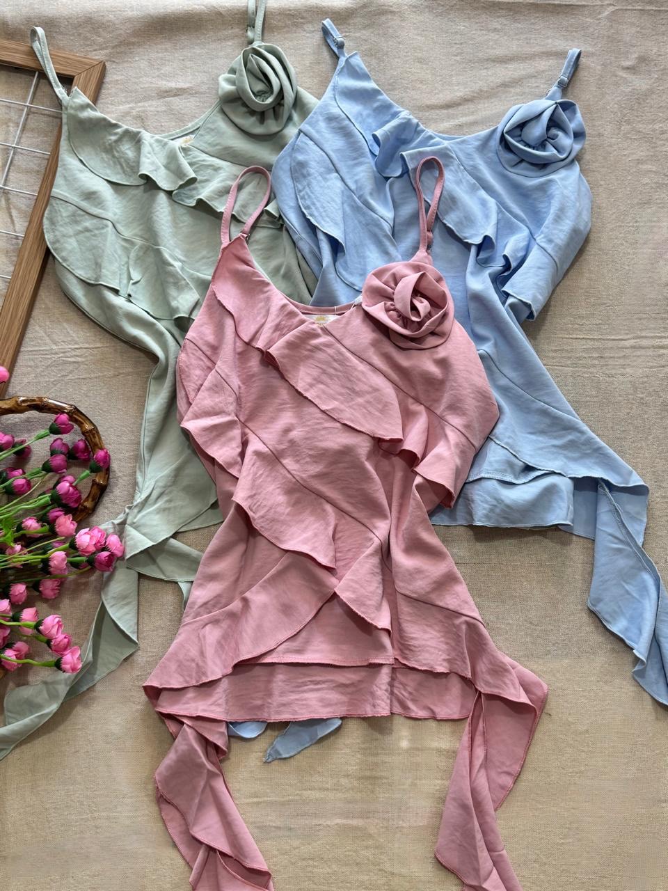 Blusa disponible, puesto hermoso