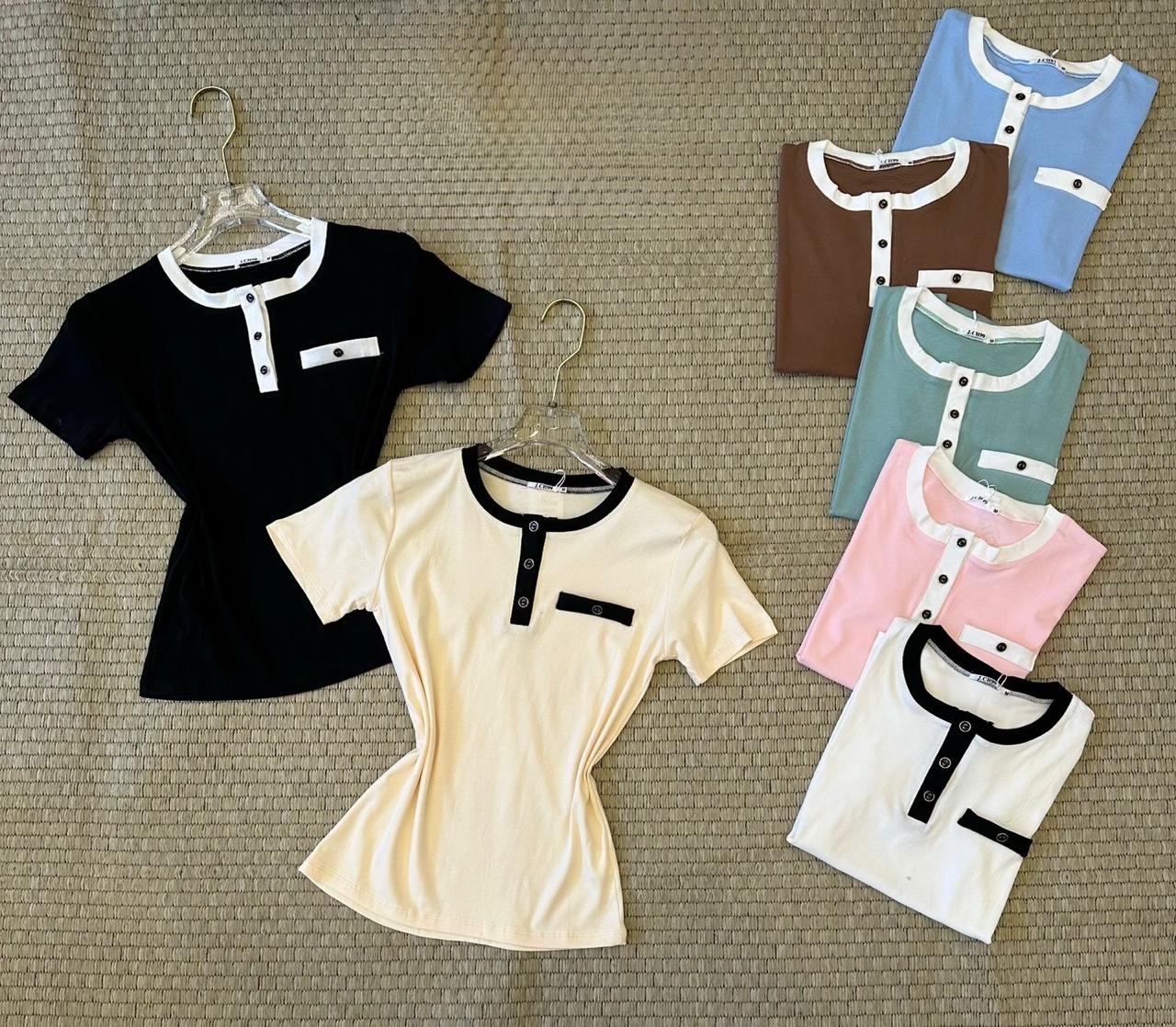 Remeritas con botones y cuello contrastante