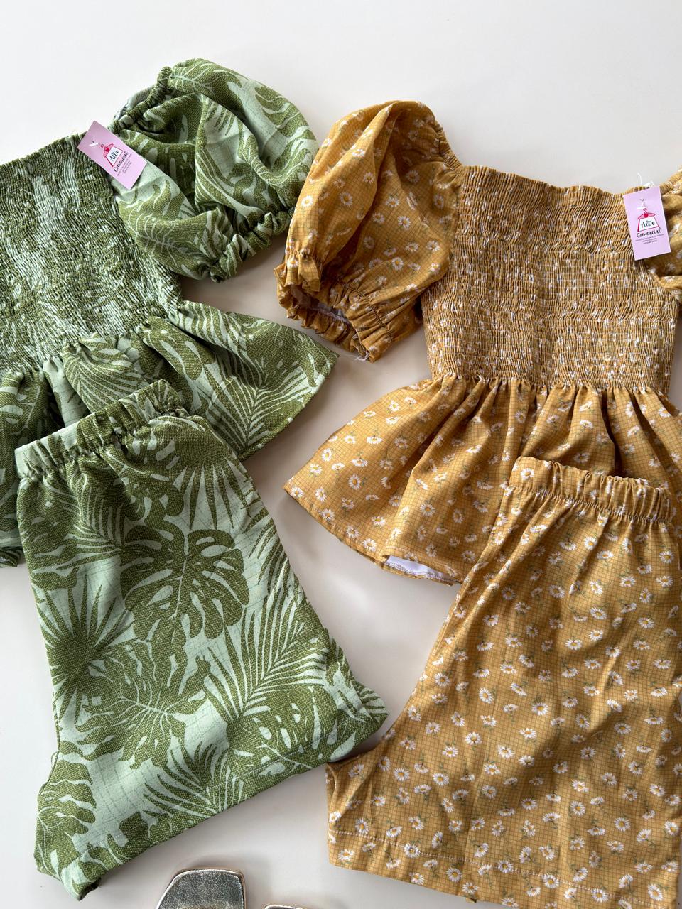 Conjunto de blusa y short estampado