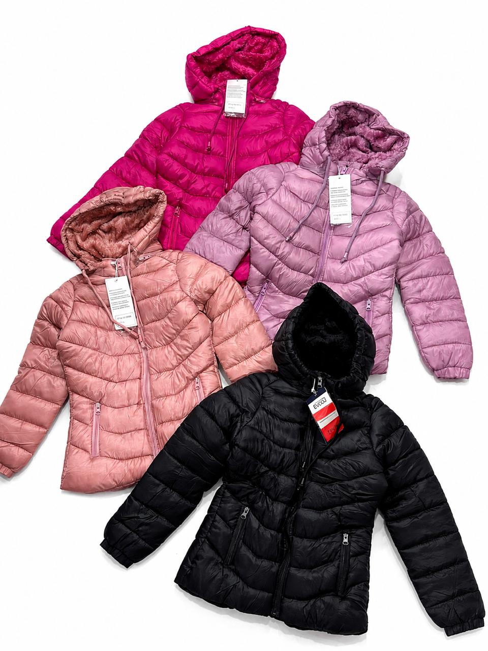 Campera Michelin para niños (con capucha y peluche)
